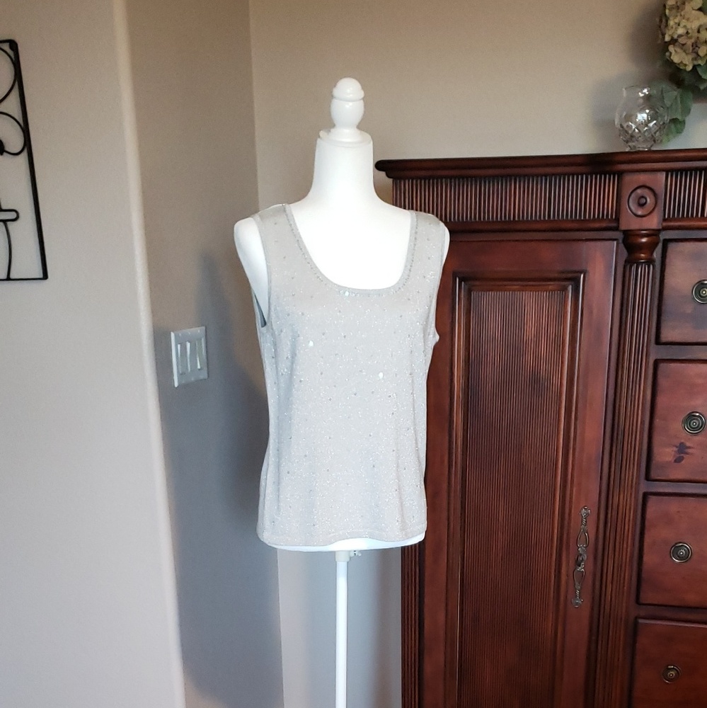 Silver Sleeveless Scoop Necked Shell Top